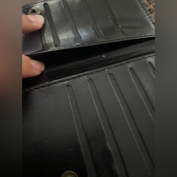 iPhone 13 case - Picture 3 of 8